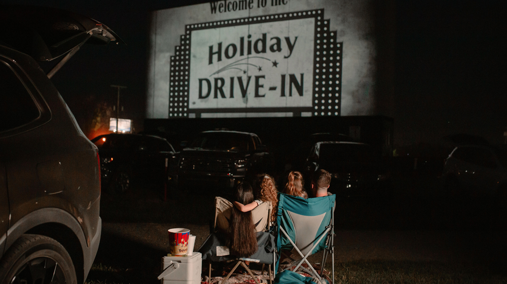 Holiday-Drive-In-2024-Things-to-Do-1000x560.jpg