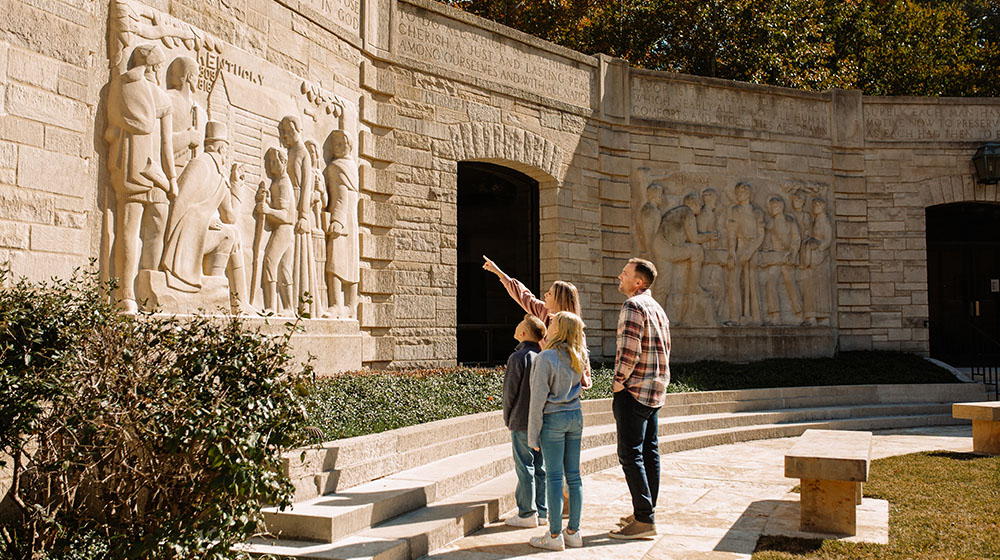 Lincoln-Boyhood-National-Memorial-Visitor-Center-Fall-Things-Near-Holiday-World.jpg