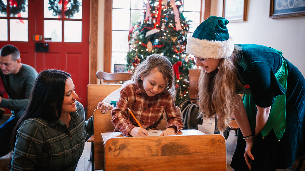 Santa-Claus-Museum-Village-Letter-Writing-1000x560.jpg