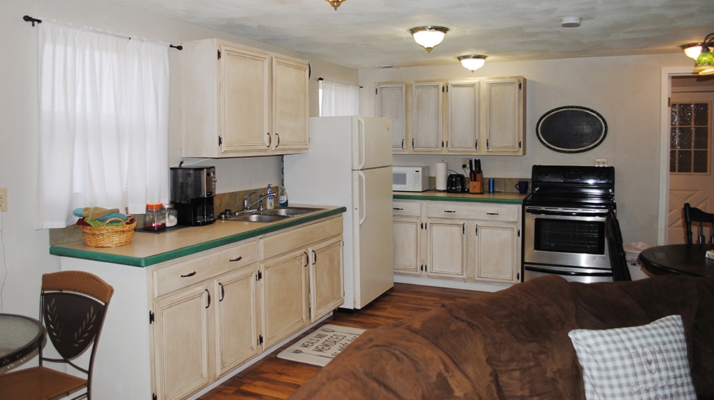 holiday-guest-house-suites-downstairs-kitchen