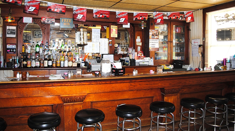 new-boston-tavern-interior-bar