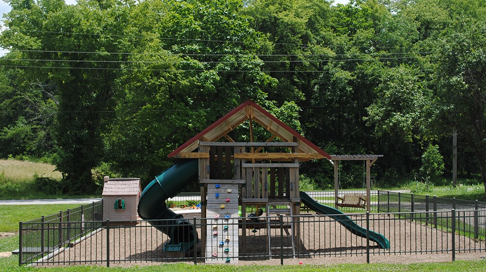 santas-cottages-playground