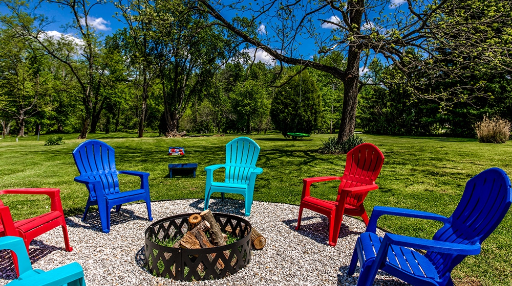 family-oasis-vacation-rental-firepit